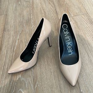 Tan patent leather heels